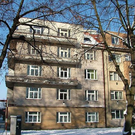 Penzion Rafael Poděbrady Kültér fotó